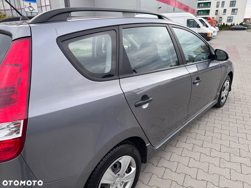Hyundai i30 1.4 Comfort - 24