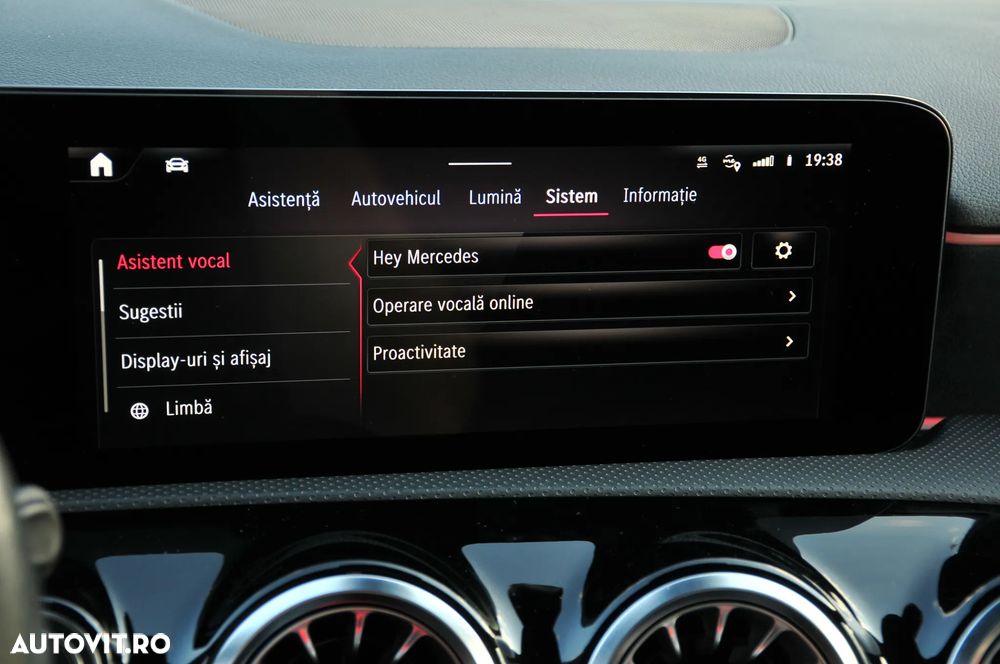 Mercedes-Benz A 200 d 8G-DCT AMG Line - 32
