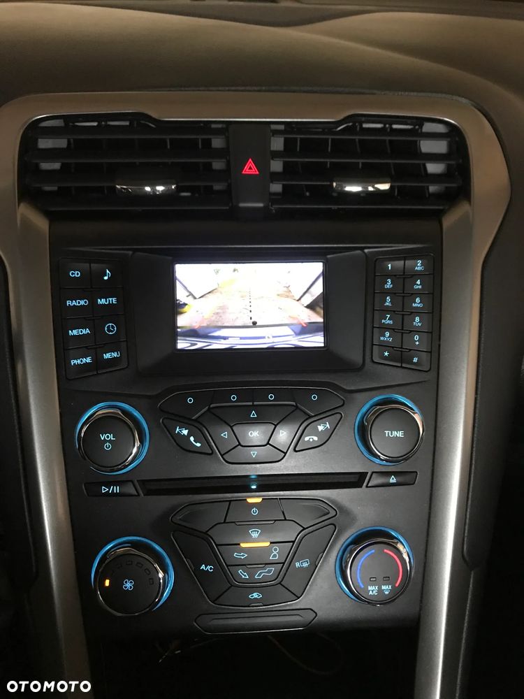 Ford Fusion - 6