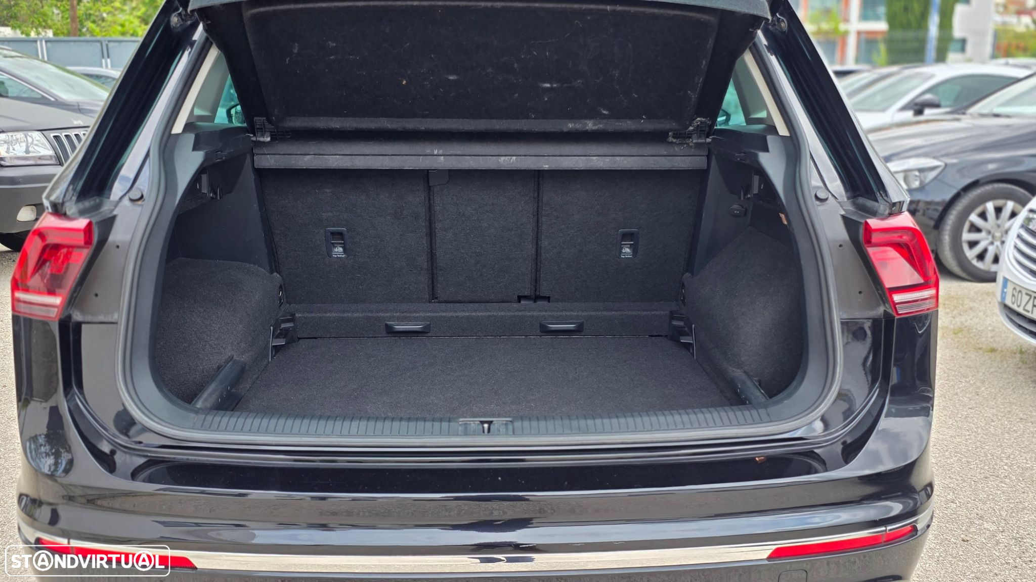 VW Tiguan 2.0 TDI R-Line - 46