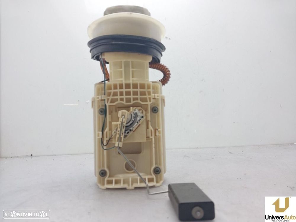 SENSOR DE COMBUSTÍVEL VOLKSWAGEN GOLF IV 2001 -1J0919087J - 4