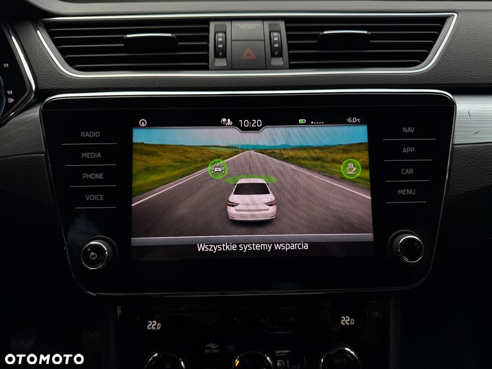 Skoda Superb 2.0 TDI SCR Ambition - 32