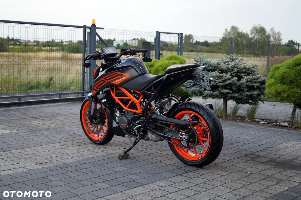 KTM Duke 125 - 8