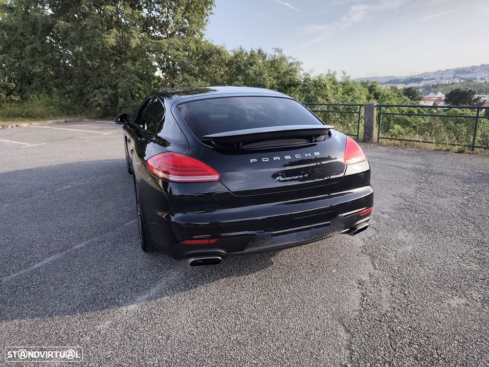 Porsche Panamera 4 PDK Edition - 3