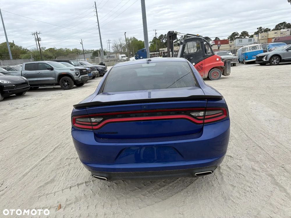 Dodge Charger - 5