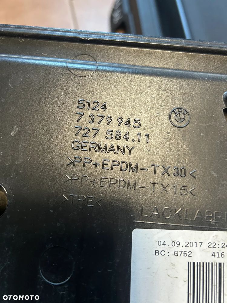 BMW 7 G11 G12 DOLNA LISTWA BAGAŻNIKA 7379945 - 4