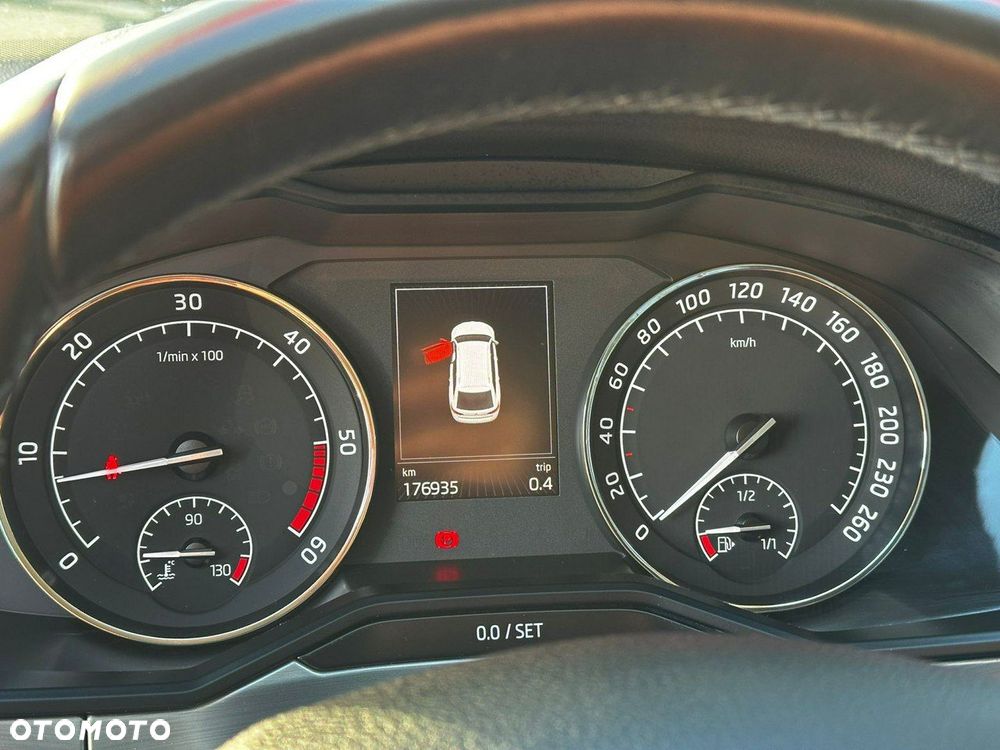 Skoda Superb 2.0 TDI Ambition - 15