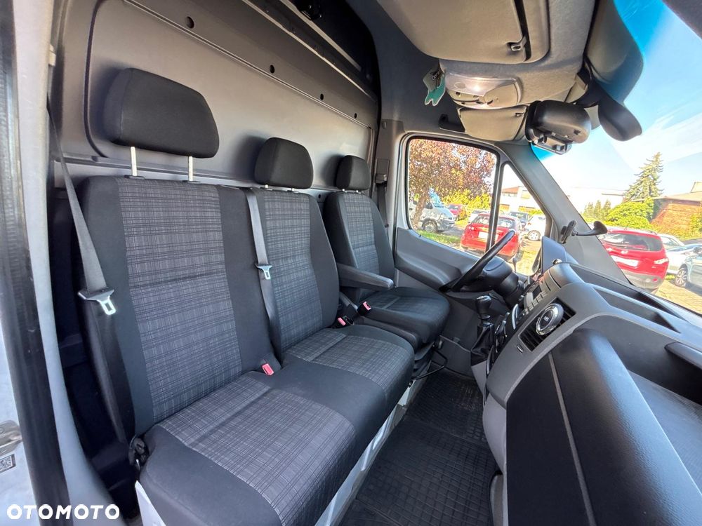 Mercedes-Benz SPRINTER - 17