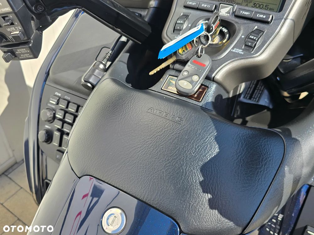Honda GL - 11