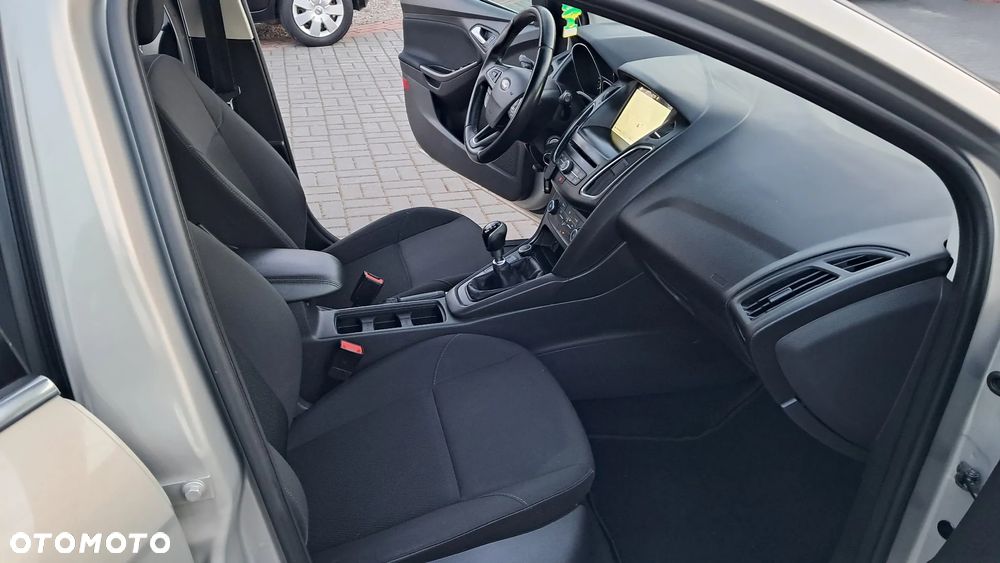 Ford Focus 1.5 TDCi DPF Start-Stopp-System Titanium - 15