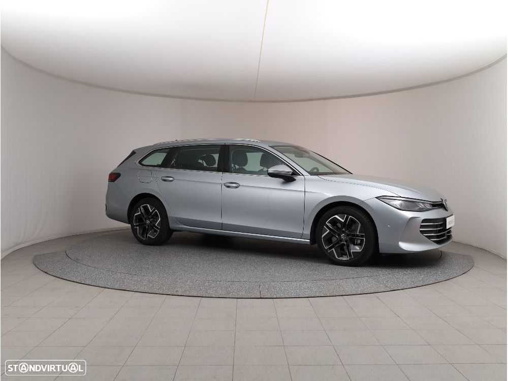 VW Passat Variant 1.5 TSI eHybrid Business DSG - 11