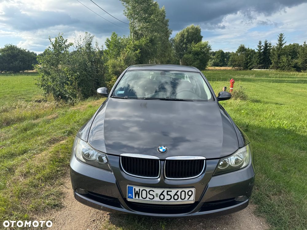 BMW Seria 3 318d DPF - 3