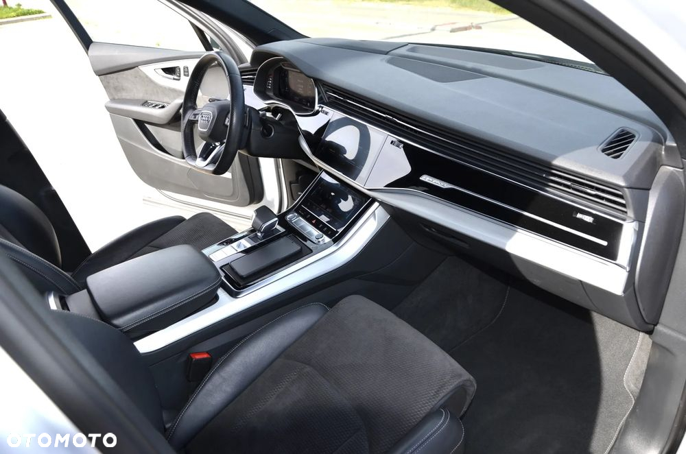 Audi Q7 50 TDI mHEV Quattro S Line Tiptr - 8