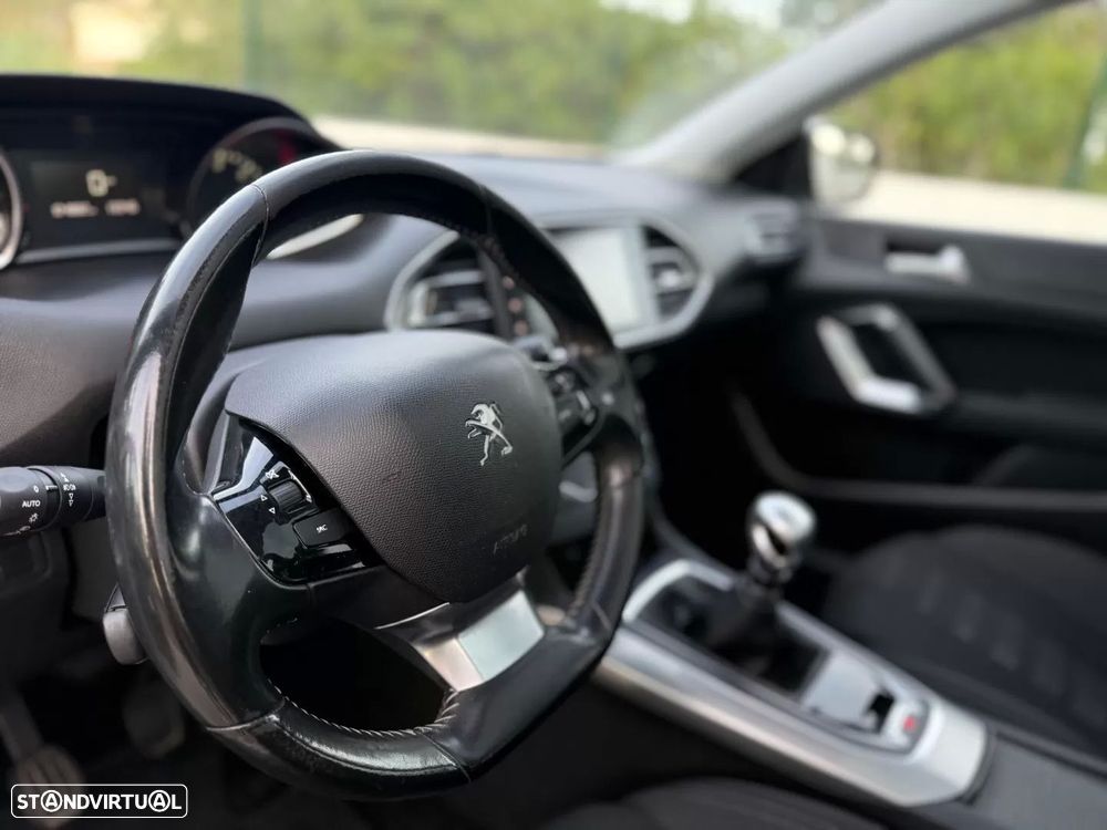 Peugeot 308 SW 1.6 BlueHDi Allure J17 - 16
