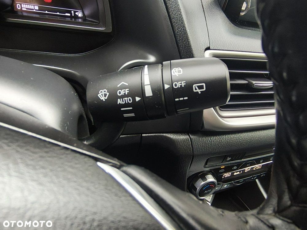 Mazda 3 - 15