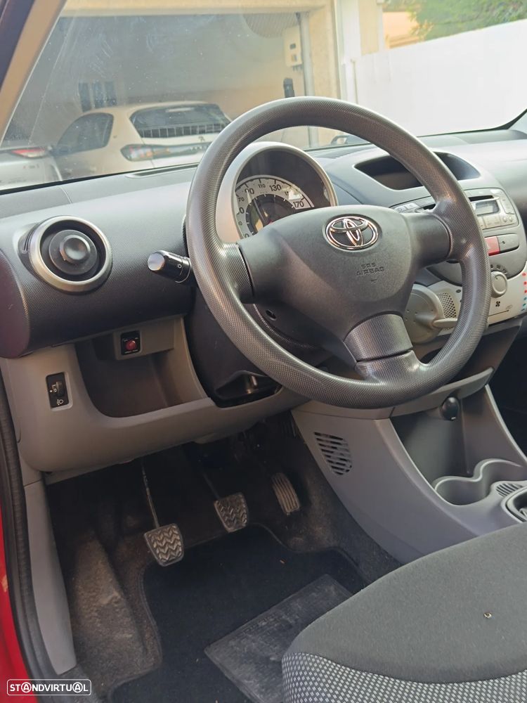 Toyota Aygo Standard - 12