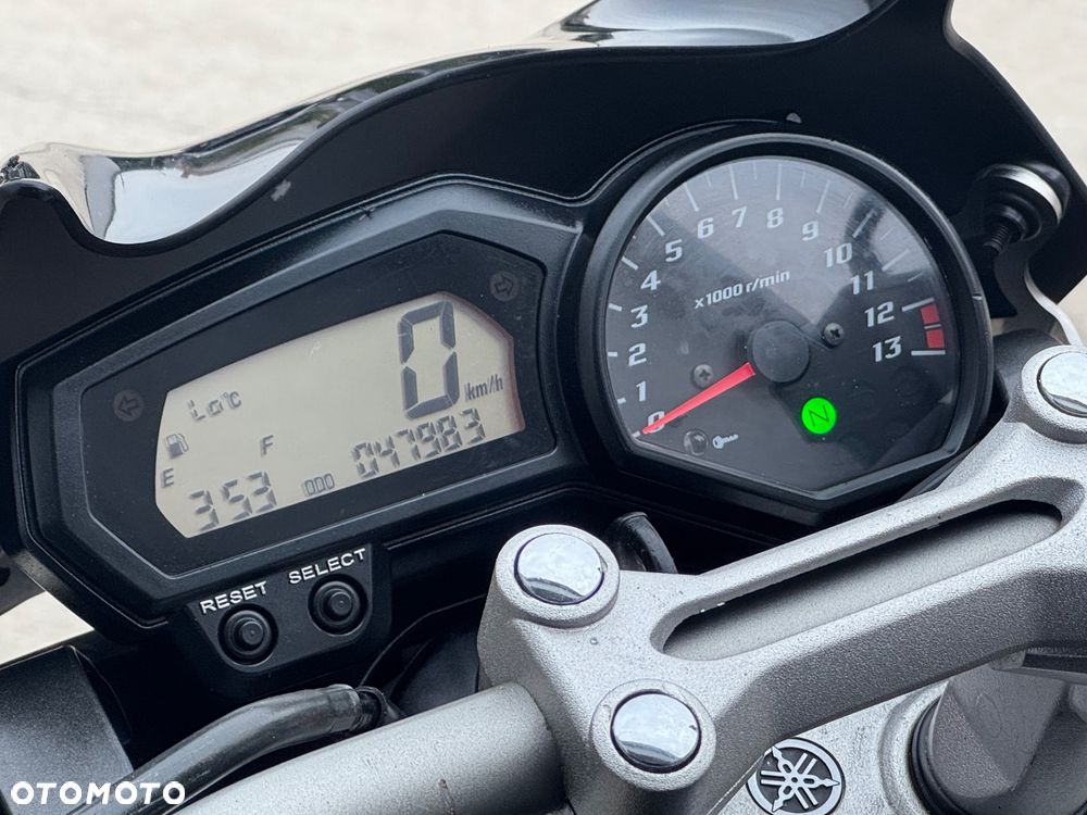 Yamaha FZ - 15