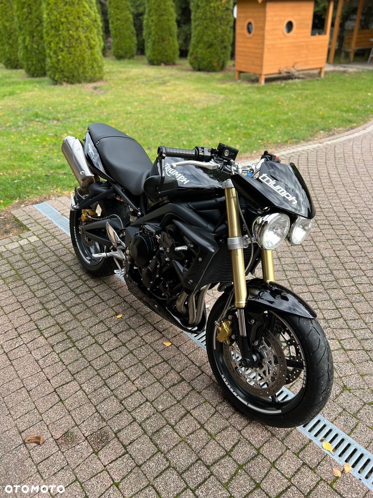 Triumph Street Triple - 7