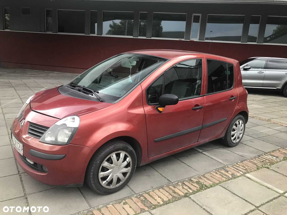 Renault Modus - 1