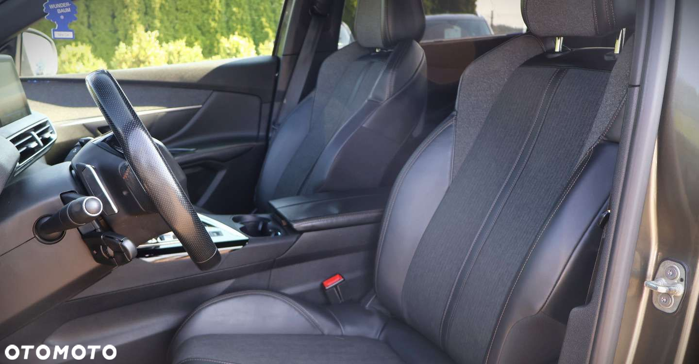 Peugeot 5008 1.6 THP Allure S&S EAT6 - 15