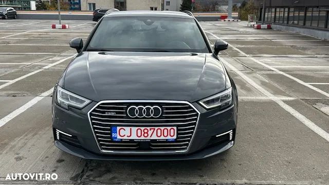 Audi A3 40 TFSIe Sportback S tronic S line - 1
