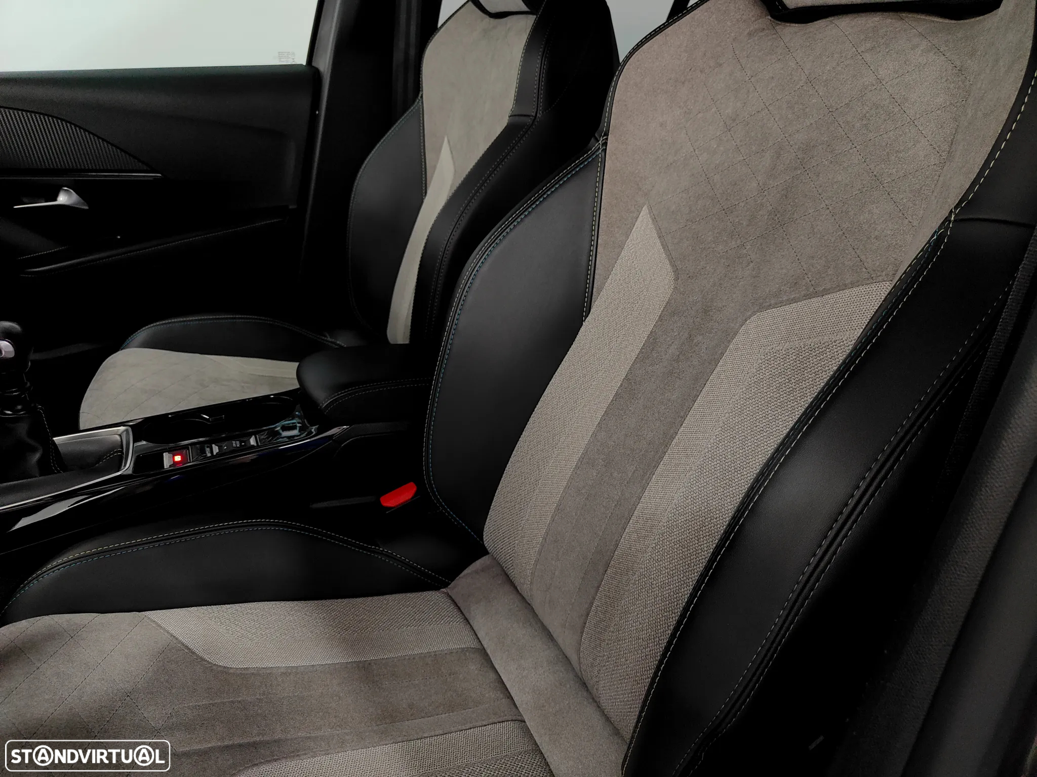 Peugeot 208 1.2 PureTech GT Line - 31