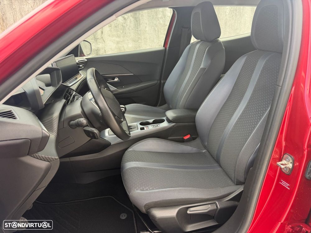 Peugeot 2008 1.2 PureTech Allure - 9