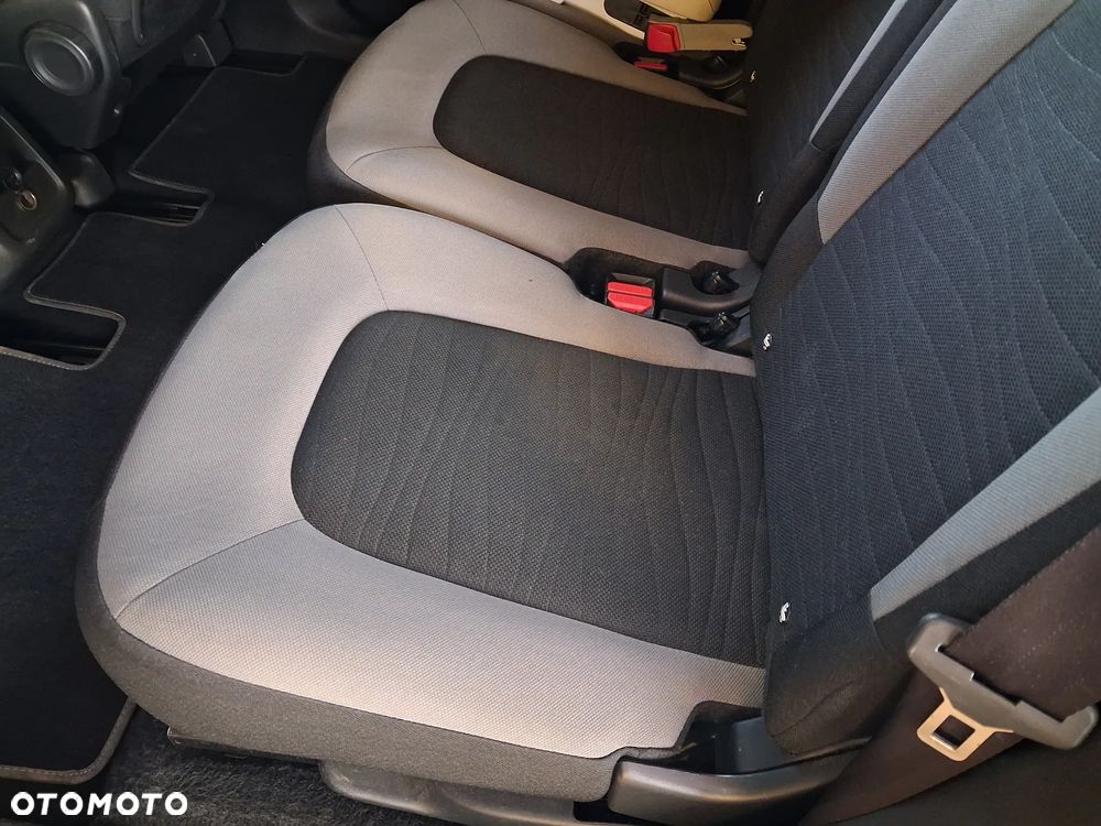 Citroën C4 Picasso - 15