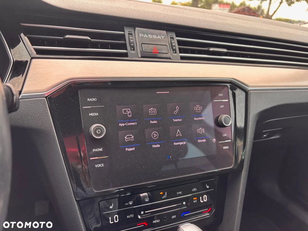 Volkswagen Passat 2.0 TSI Elegance DSG - 35