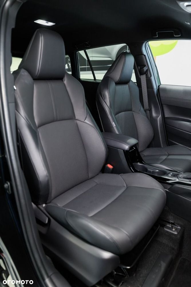 Toyota Corolla Cross - 11