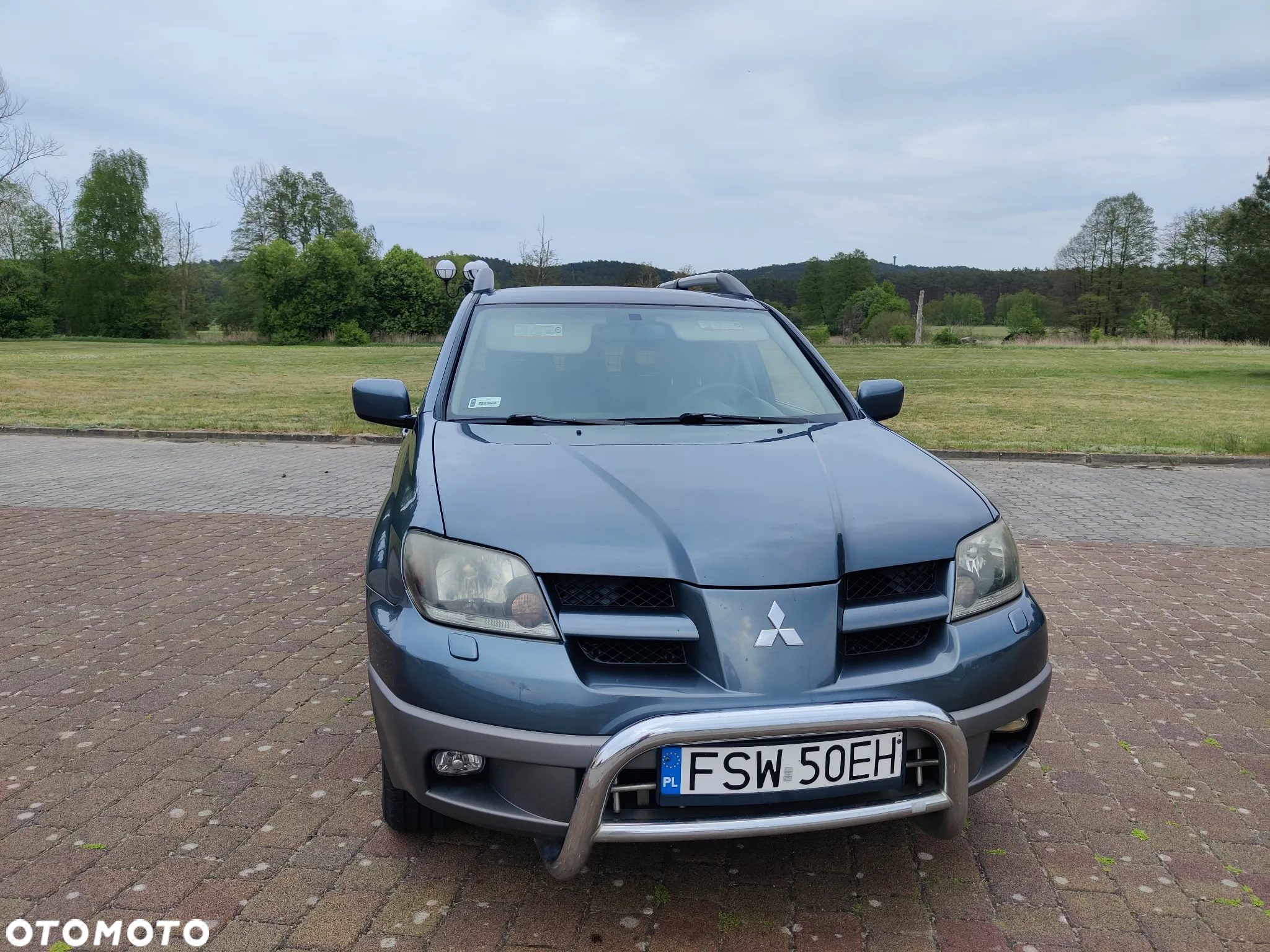 Mitsubishi Outlander - 8