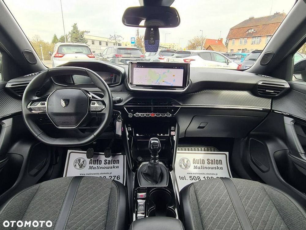 Peugeot 2008 PureTech 100 Allure S&S BVM6 - 12