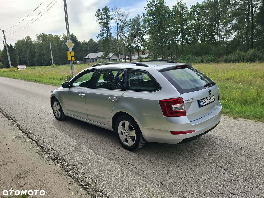Skoda Octavia 1.6 TDI Ambition - 4