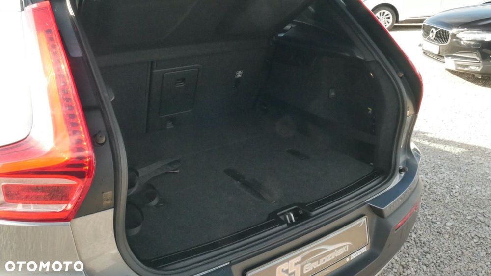 Volvo XC 40 - 21