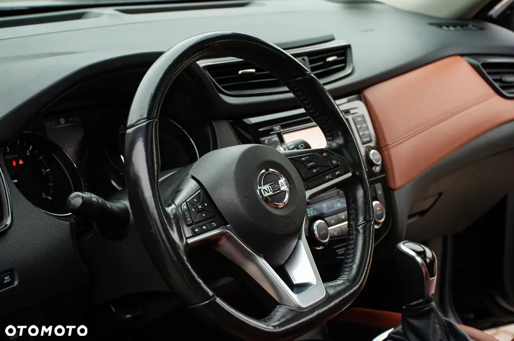 Nissan X-Trail 2.0 dCi ALL-MODE 4x4i Xtronic Tekna - 22