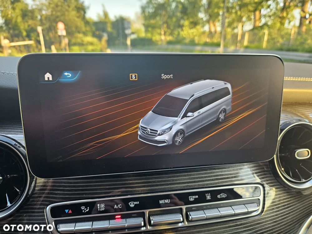 Mercedes-Benz Klasa V 300 d 4-Matic 9G-Tronic Exclusive (ekstra d³) - 32