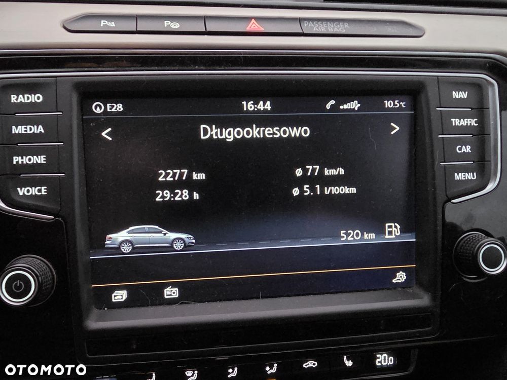 Volkswagen Passat - 7