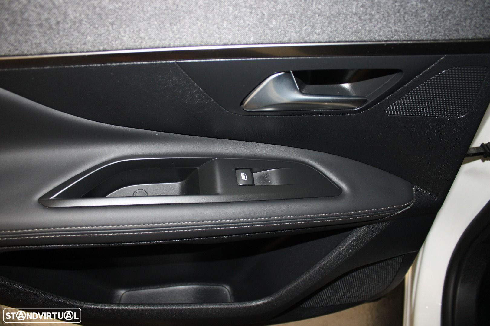Peugeot 3008 1.6 BlueHDi Allure EAT6 - 31