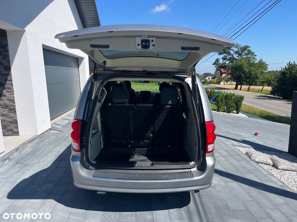 Dodge Grand Caravan - 6