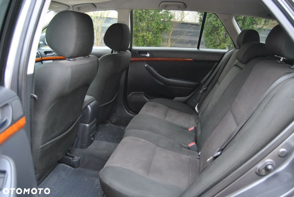 Toyota Avensis 1.8 VVT-i Sol - 6