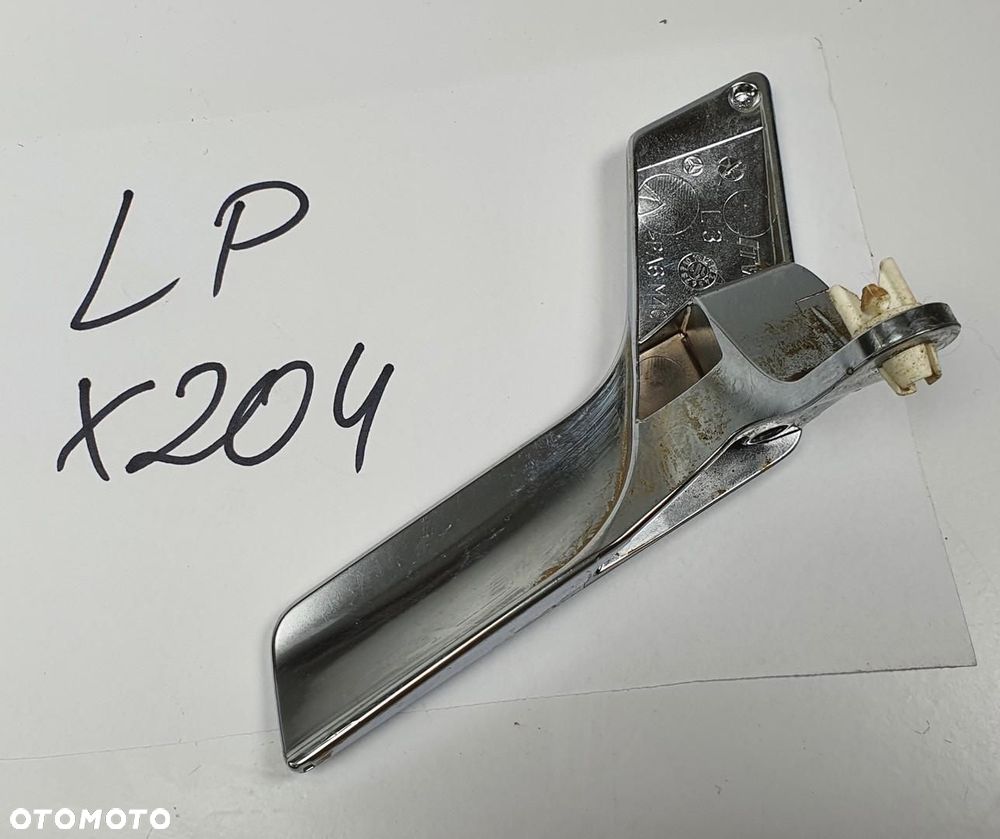 KLAMKA DRZWI LEWY PRZÓD MERCEDES X204 - 2