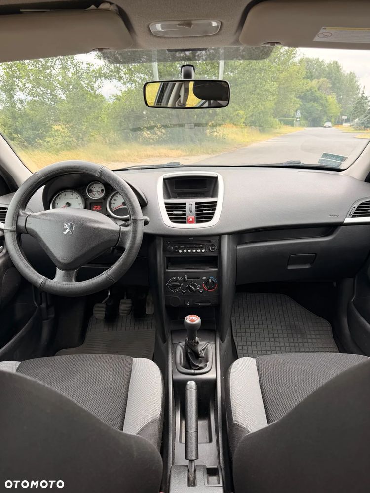 Peugeot 207 1.4 Trendy - 6
