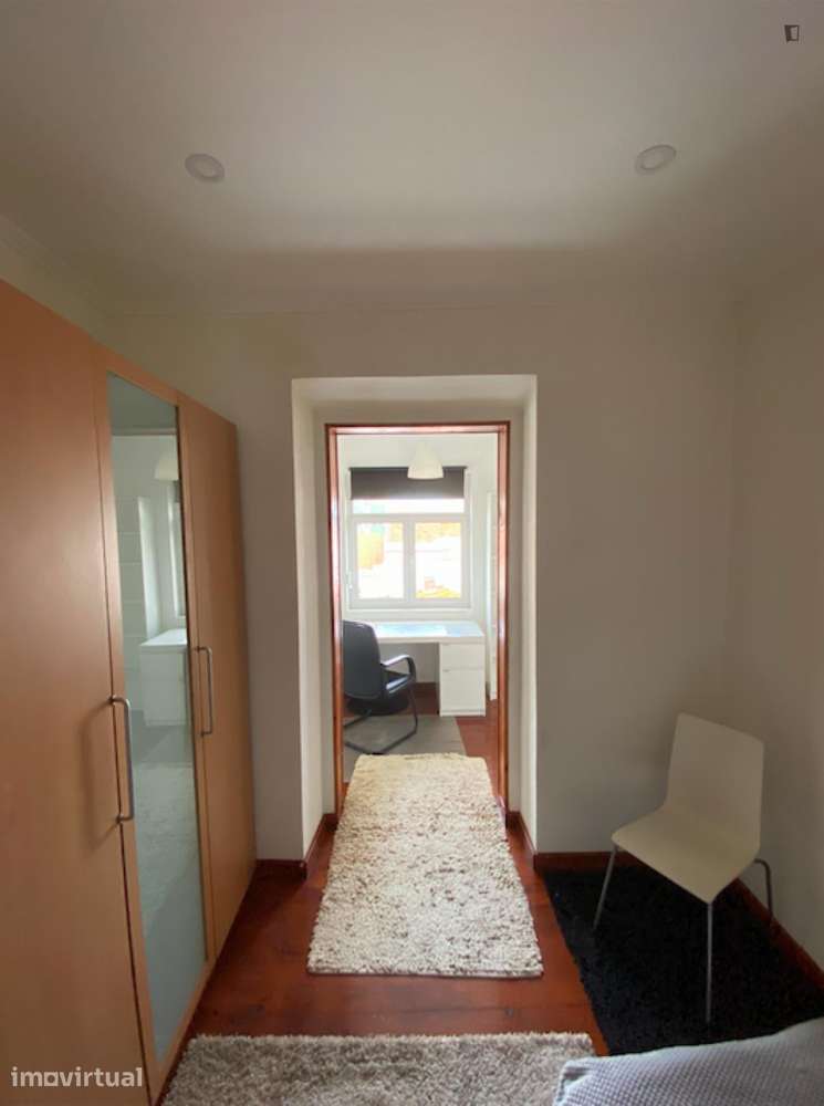 Quarto - localizado em Arroios Lisbon - Grande imagem: 3/9