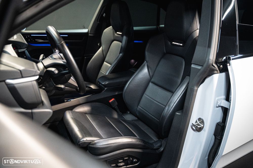 Porsche Macan Electric - 17