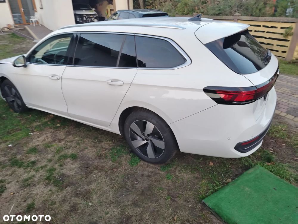 Volkswagen Passat 2.0 TDI SCR Style DSG - 4
