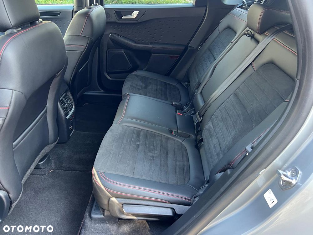 Ford Kuga - 31