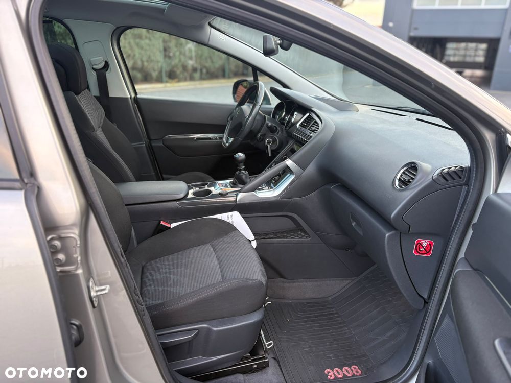 Peugeot 3008 1.6 HDi Premium - 16