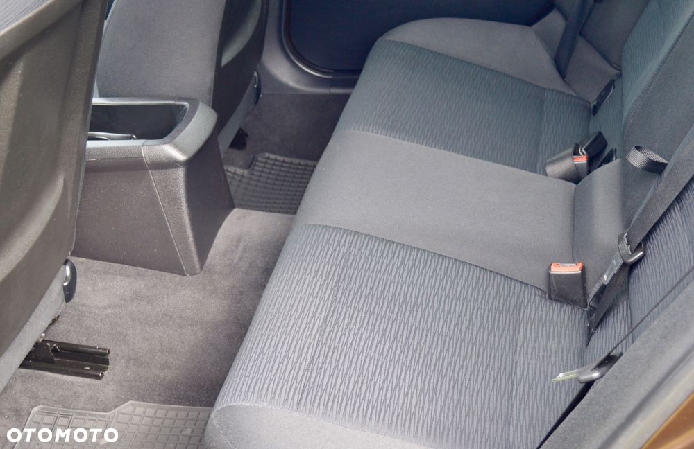 BMW X1 sDrive18i - 23