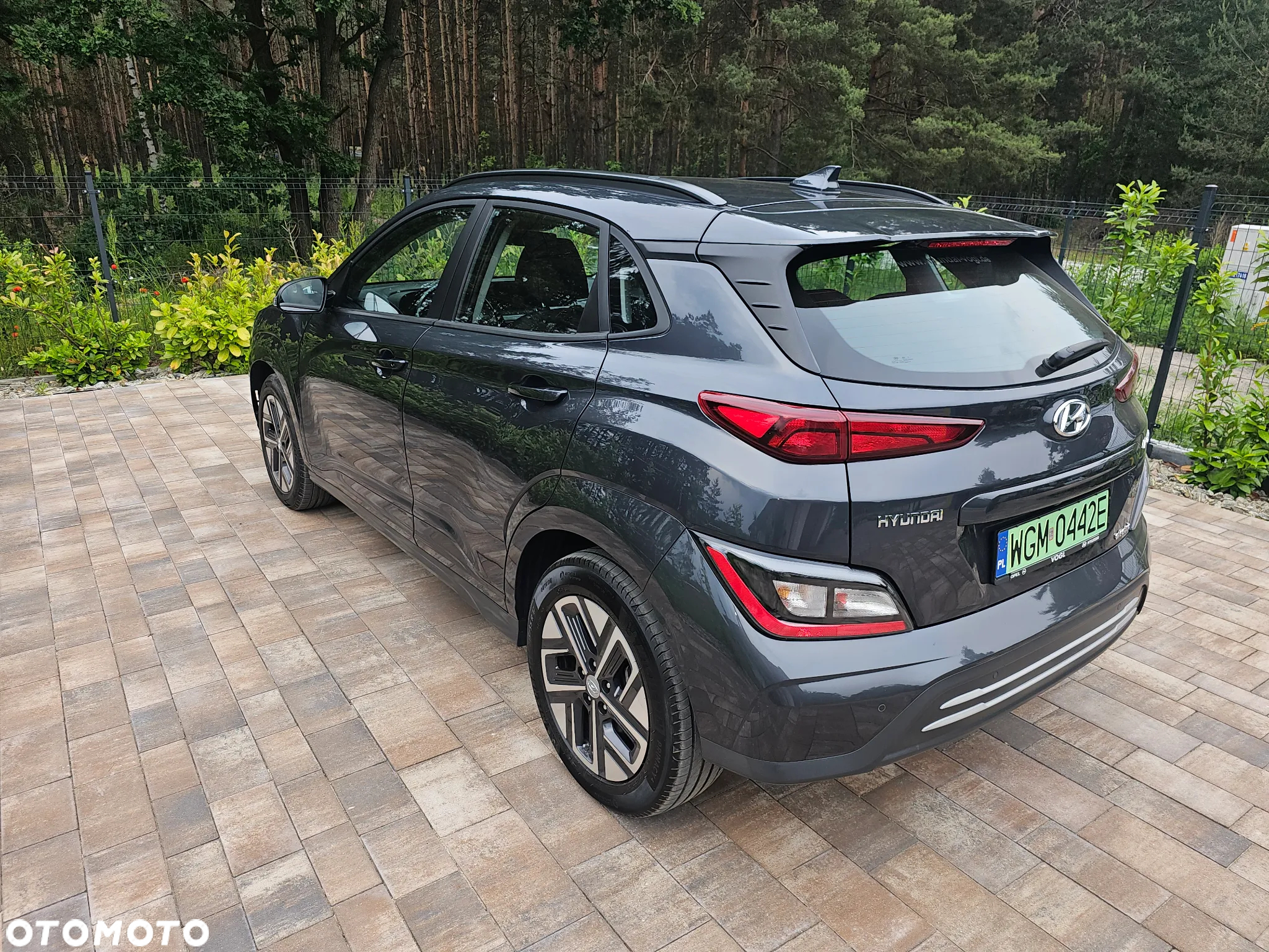 Hyundai Kona Electric 49kWh Executive - 8
