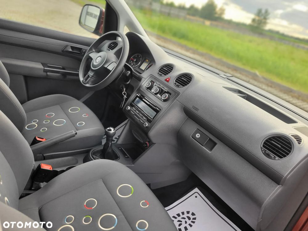 Volkswagen Caddy Comfortline BMT - 15